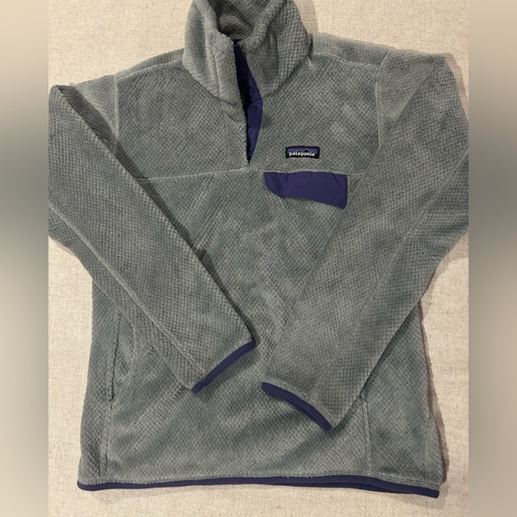 Patagonia Jackets & Blazers - Patagonia Gray and Purple Women's Jacket